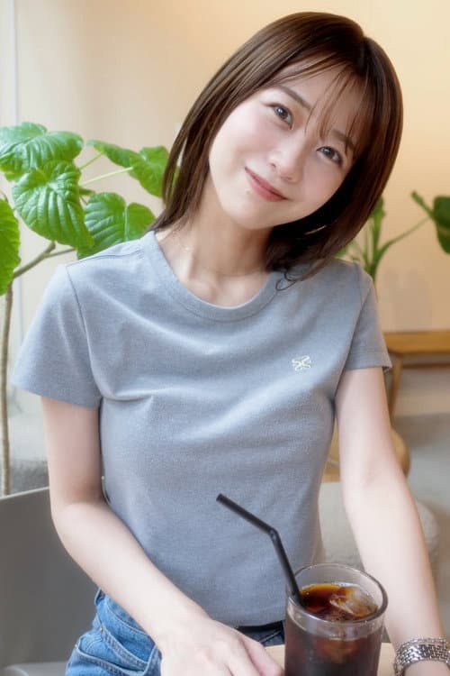 篠崎彩奈
