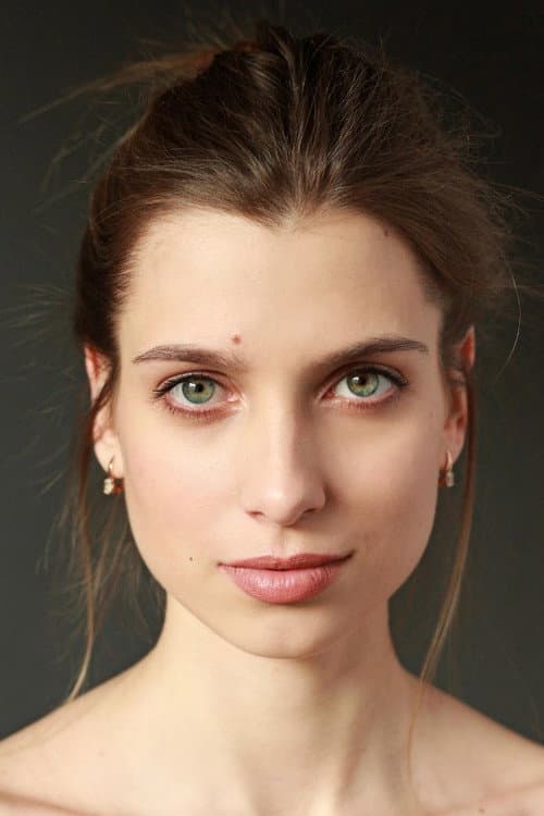 Поліна Фролова