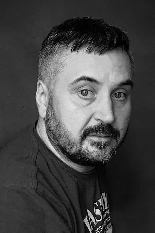 Владимир Голов